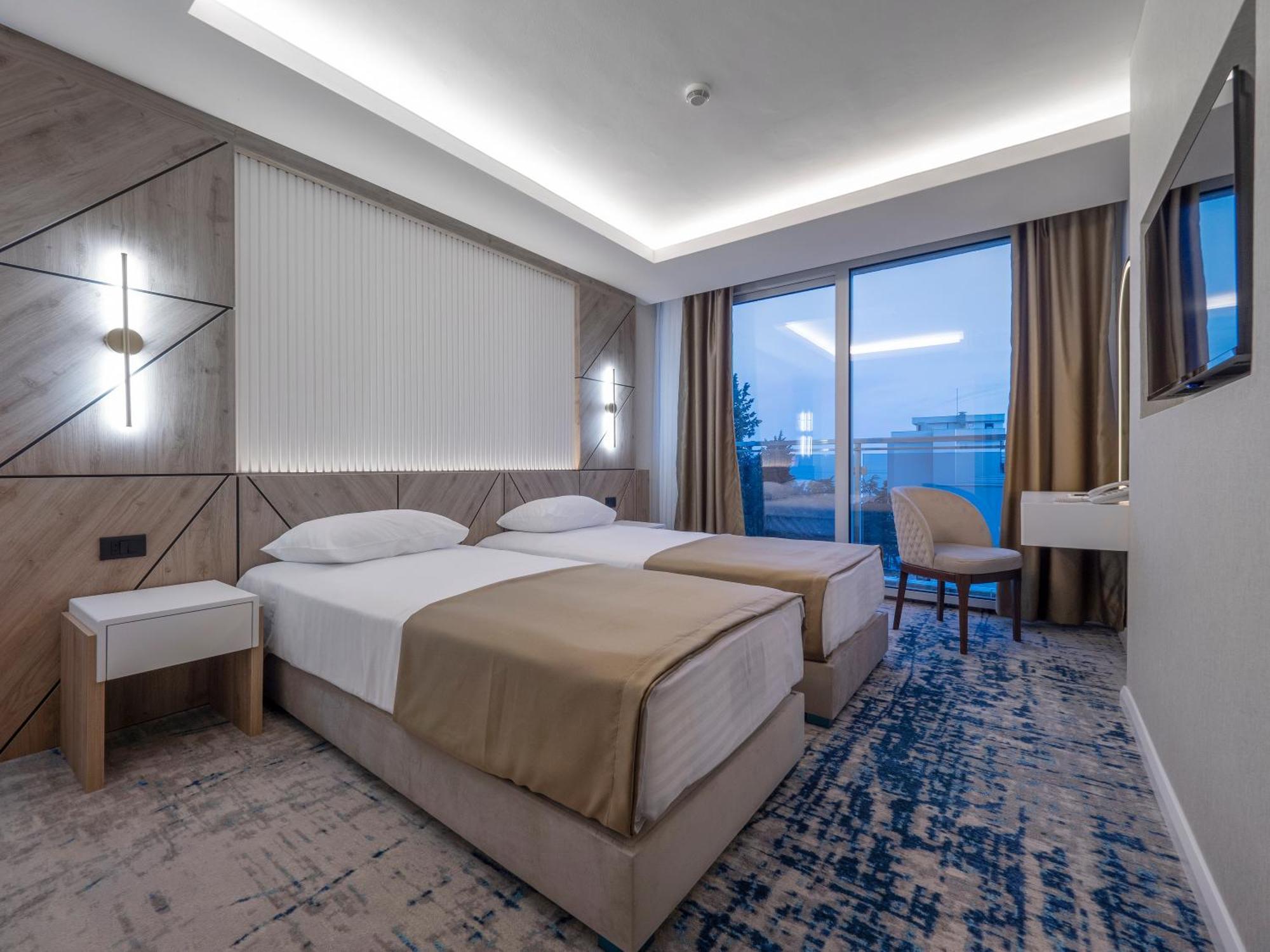 Hotel Tara Becici Budva Bagian luar foto
