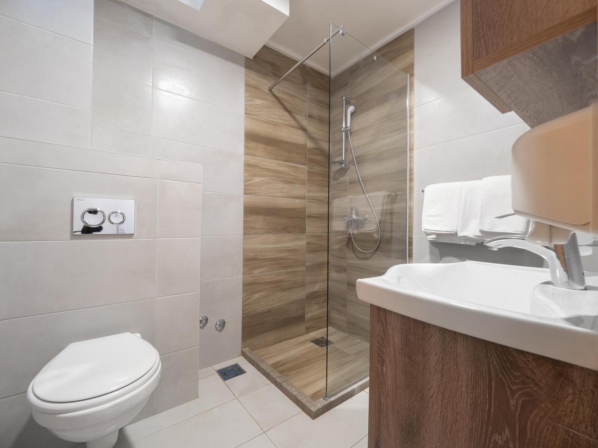 Hotel Tara Becici Budva Bagian luar foto